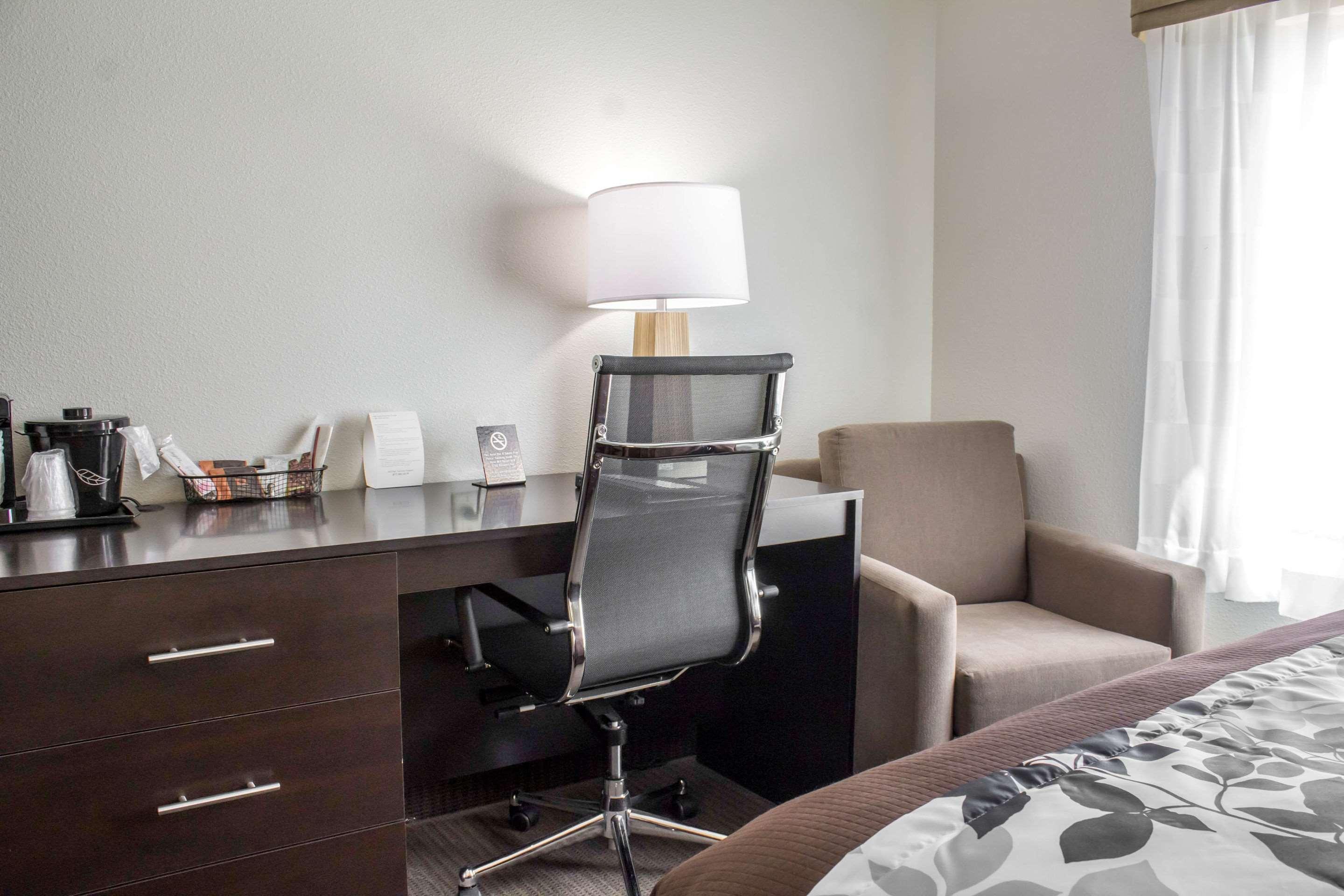 Sleep Inn & Suites Lincoln University Area Екстер'єр фото