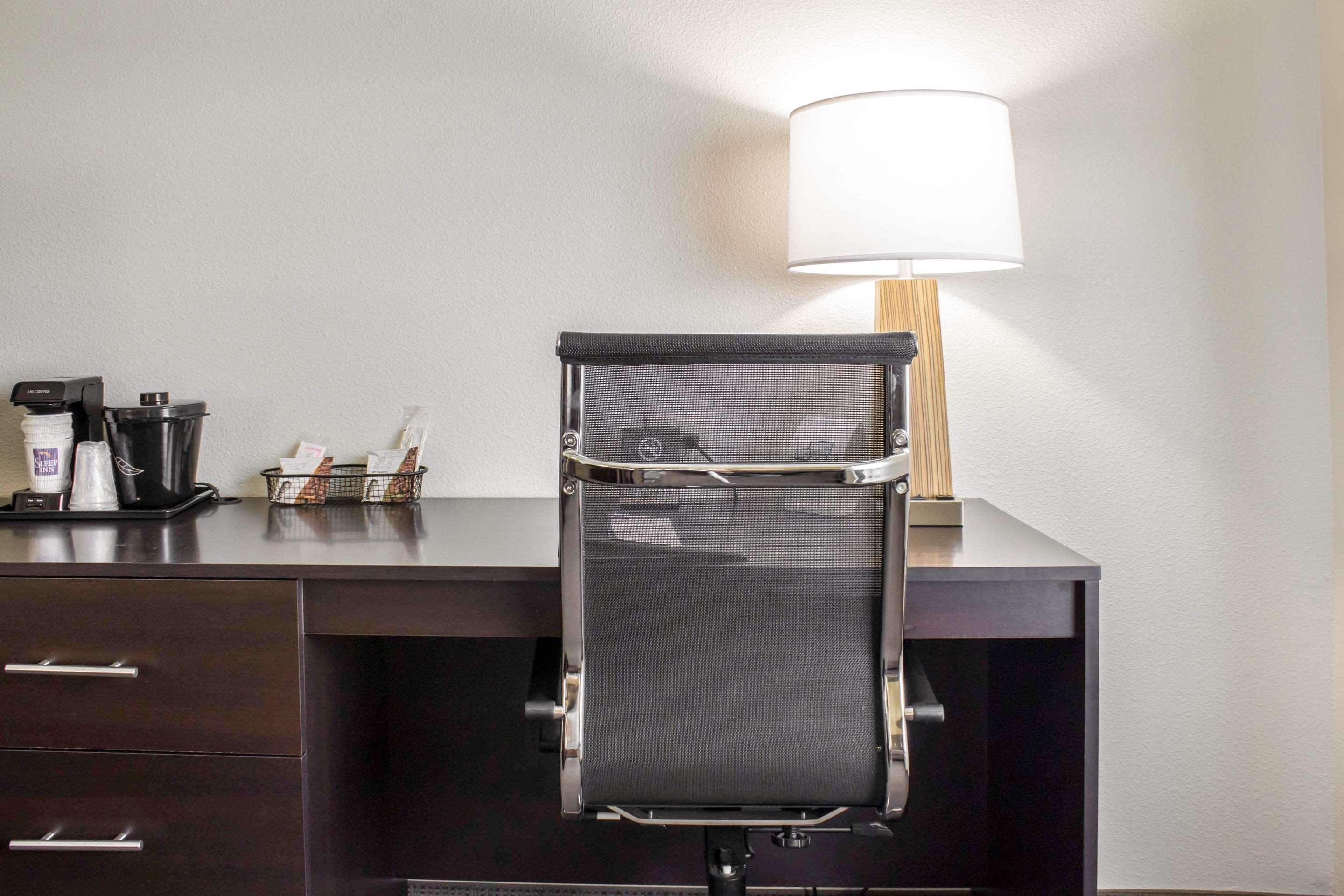 Sleep Inn & Suites Lincoln University Area Екстер'єр фото