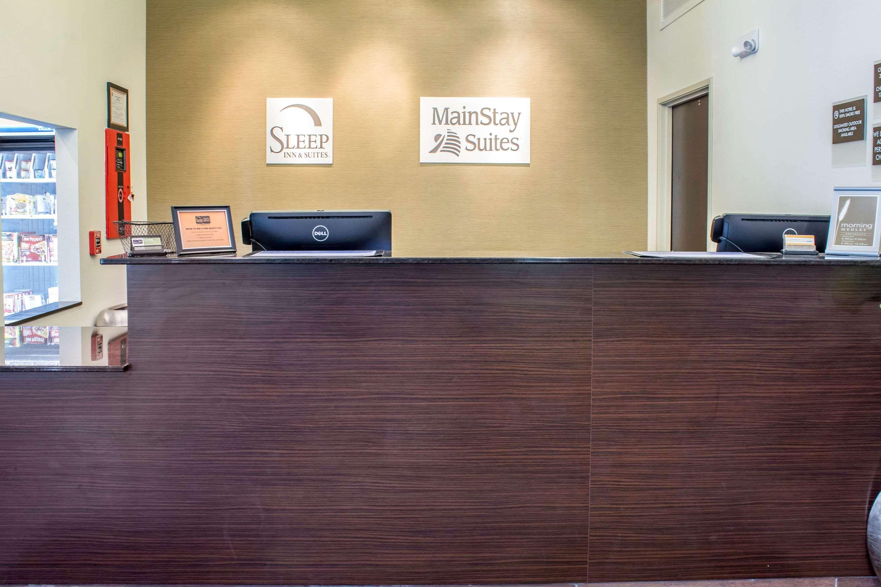 Sleep Inn & Suites Lincoln University Area Екстер'єр фото