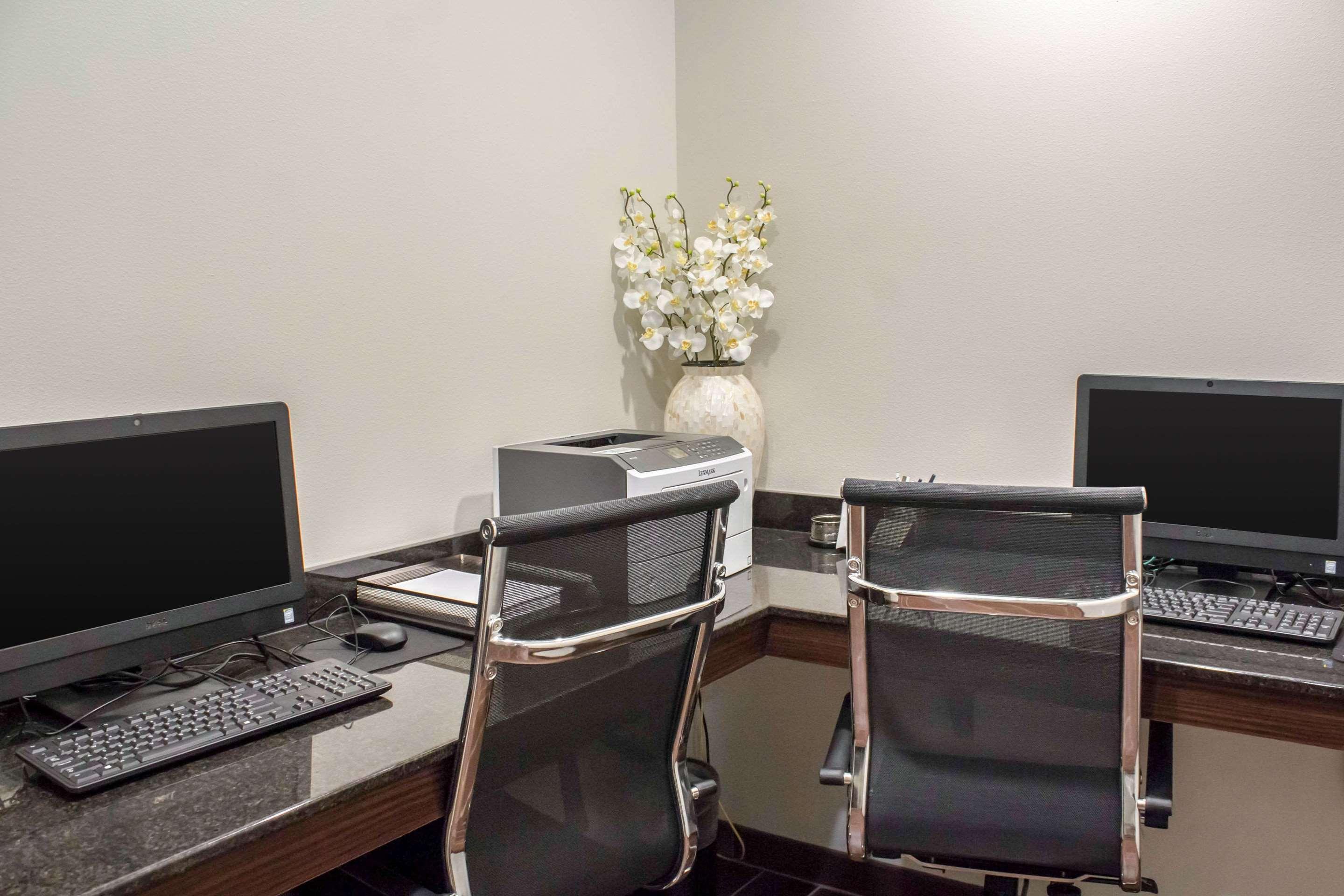 Sleep Inn & Suites Lincoln University Area Екстер'єр фото