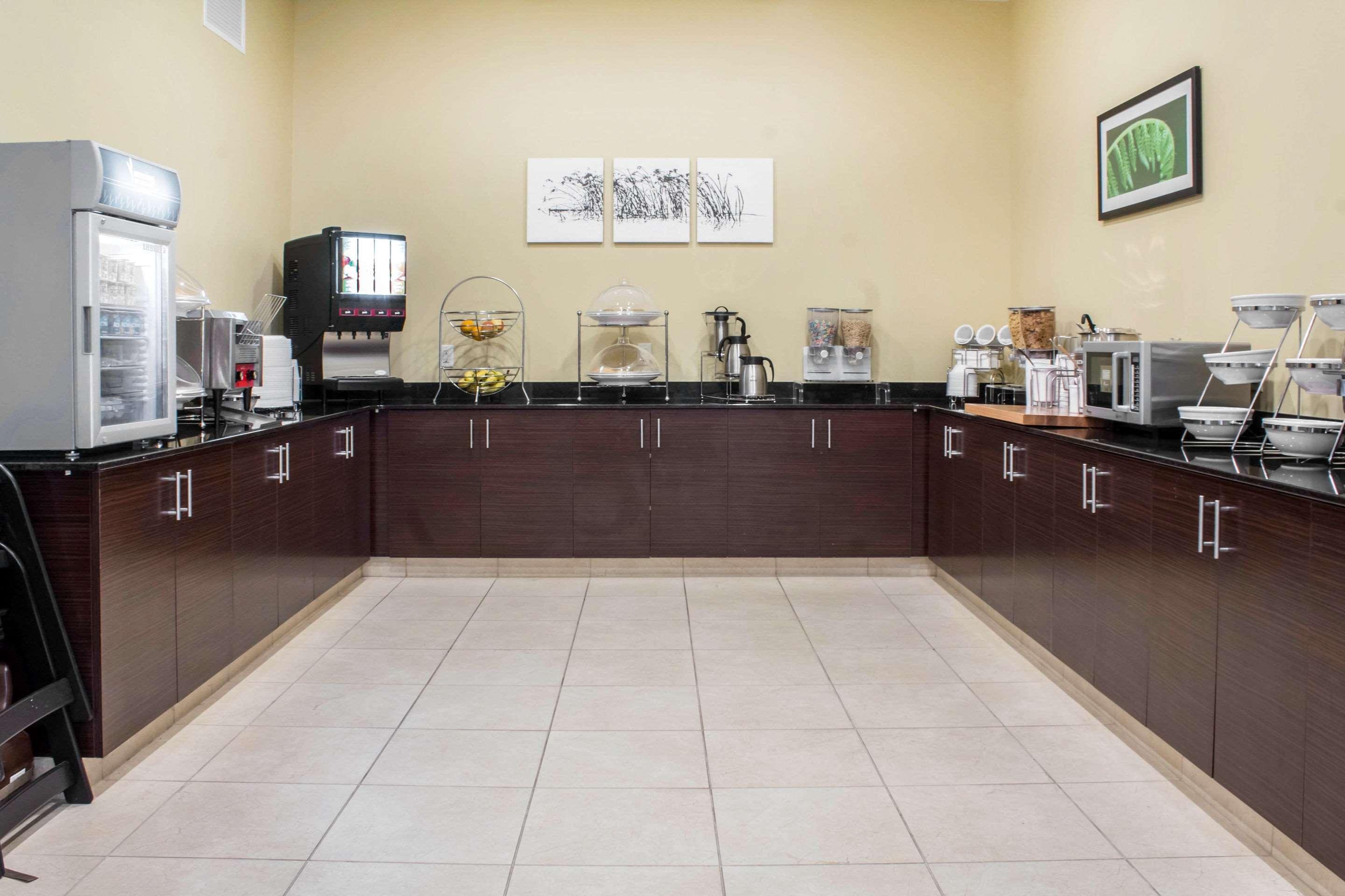 Sleep Inn & Suites Lincoln University Area Екстер'єр фото